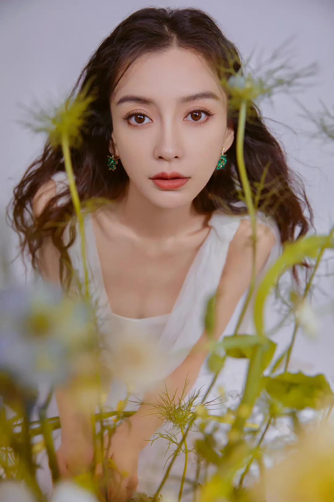 赵丽颖、杨颖、唐艺昕最好看的礼服合集，美若天仙，令人如痴如醉