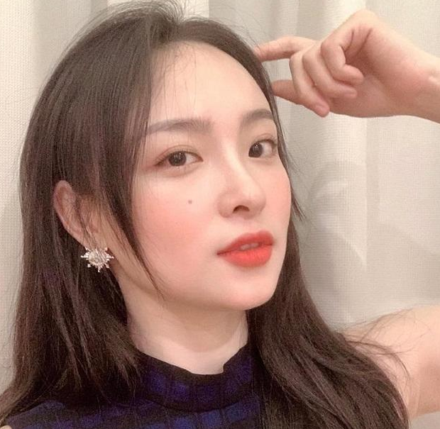 北大美女学霸走红，毕业后选择进娱乐圈，却因艺术生身份引质疑