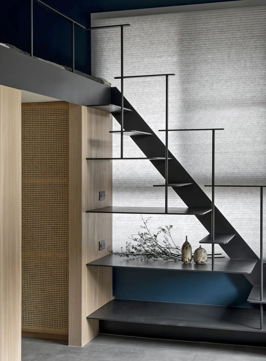 95后男主晒出33㎡独居小家：装修简约高级，随手一拍就是精致场面