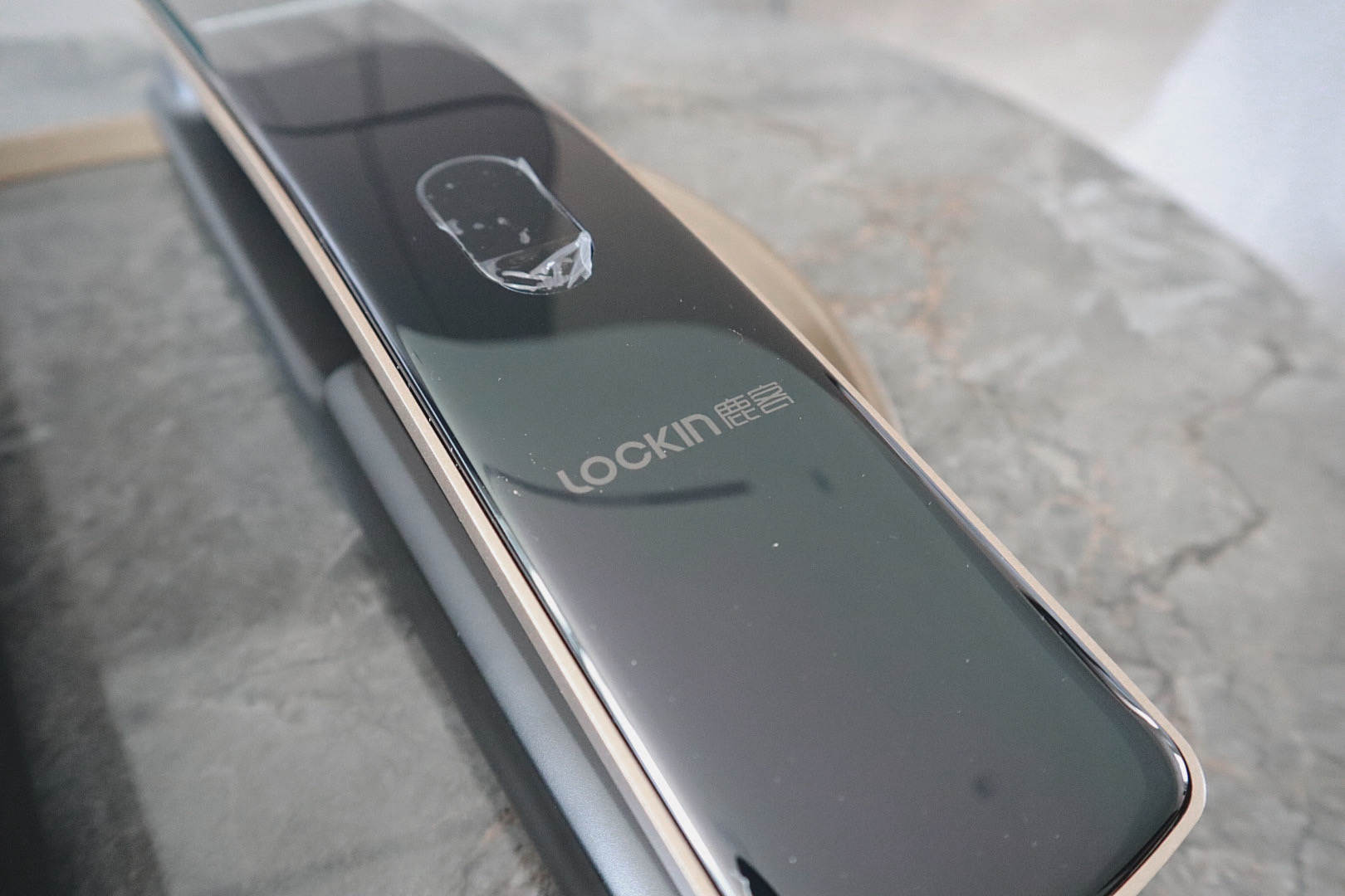 指纹锁被淘汰，指静脉秒开？鹿客S50M智能锁体验