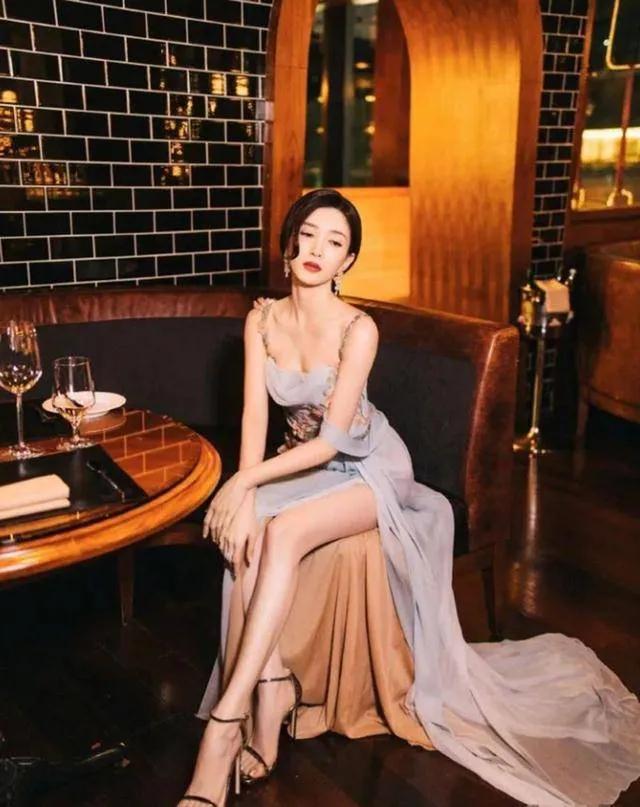 2022年女星红毯6大惊艳造型，可爱在时尚面前不值一提