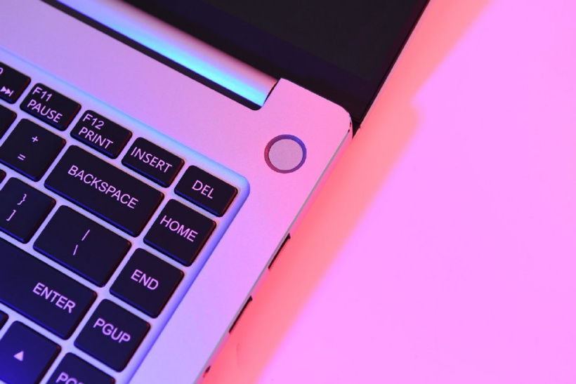 机械革命新款 Code 01 程序员本上架，64GB 大内存