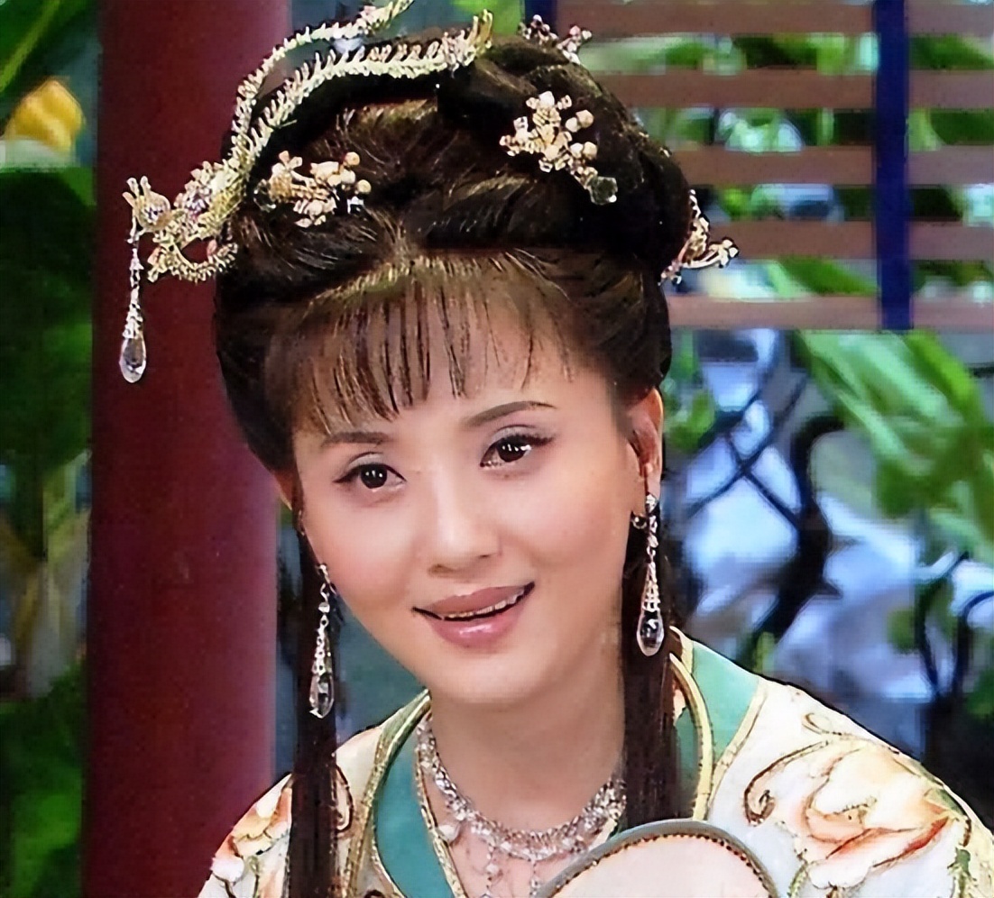 长着一张红颜祸水的脸，感情经历却洁白如纸，这12位女星太稀缺