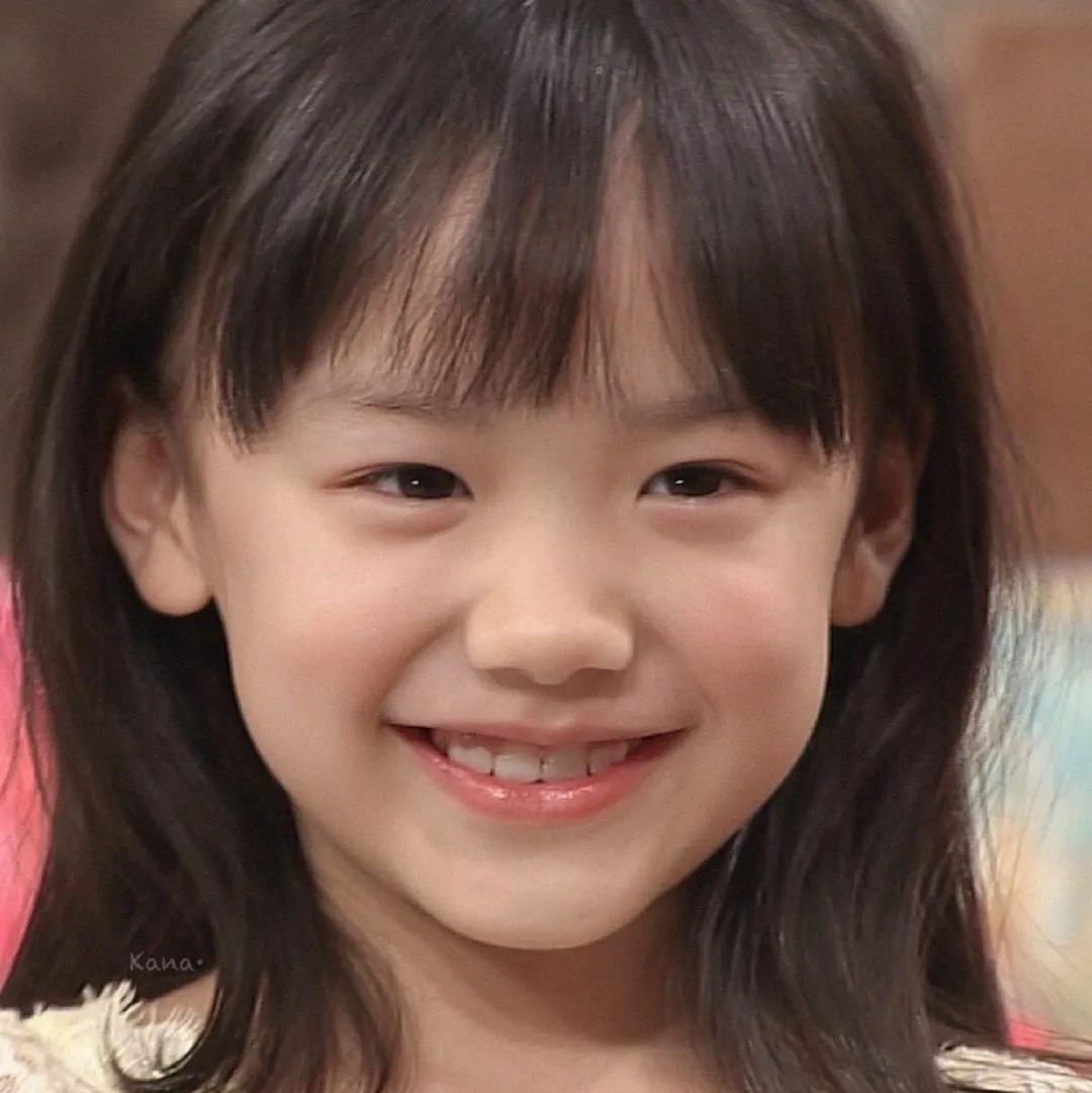 "亚洲最萌女孩"长大了!木村拓哉曾为她脸红,如今17岁被嘲长残