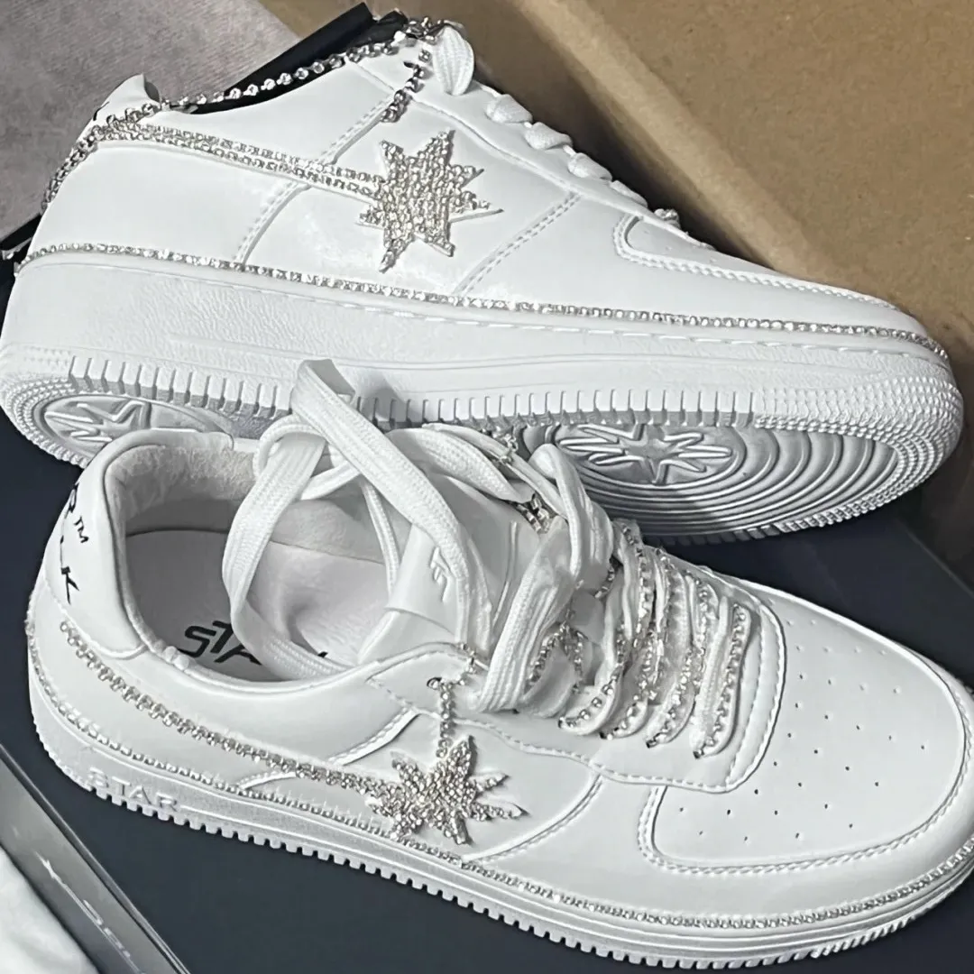 百搭鞋子推荐（冬天女士什么鞋百搭）