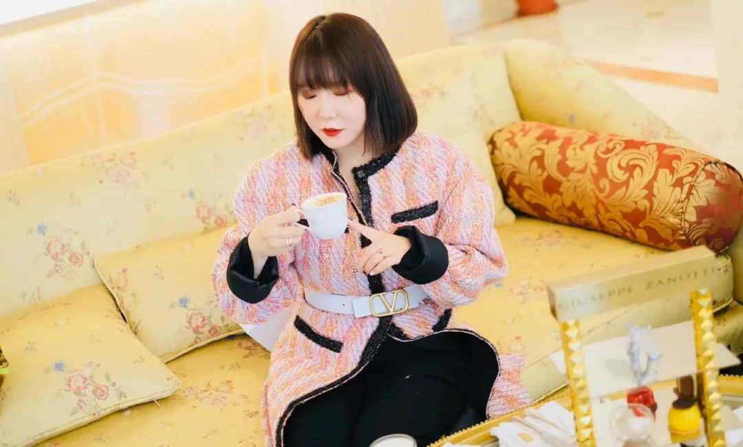 官宣二胎？事业迎第二春？想直接复制粘贴这姐的人生了好嘛