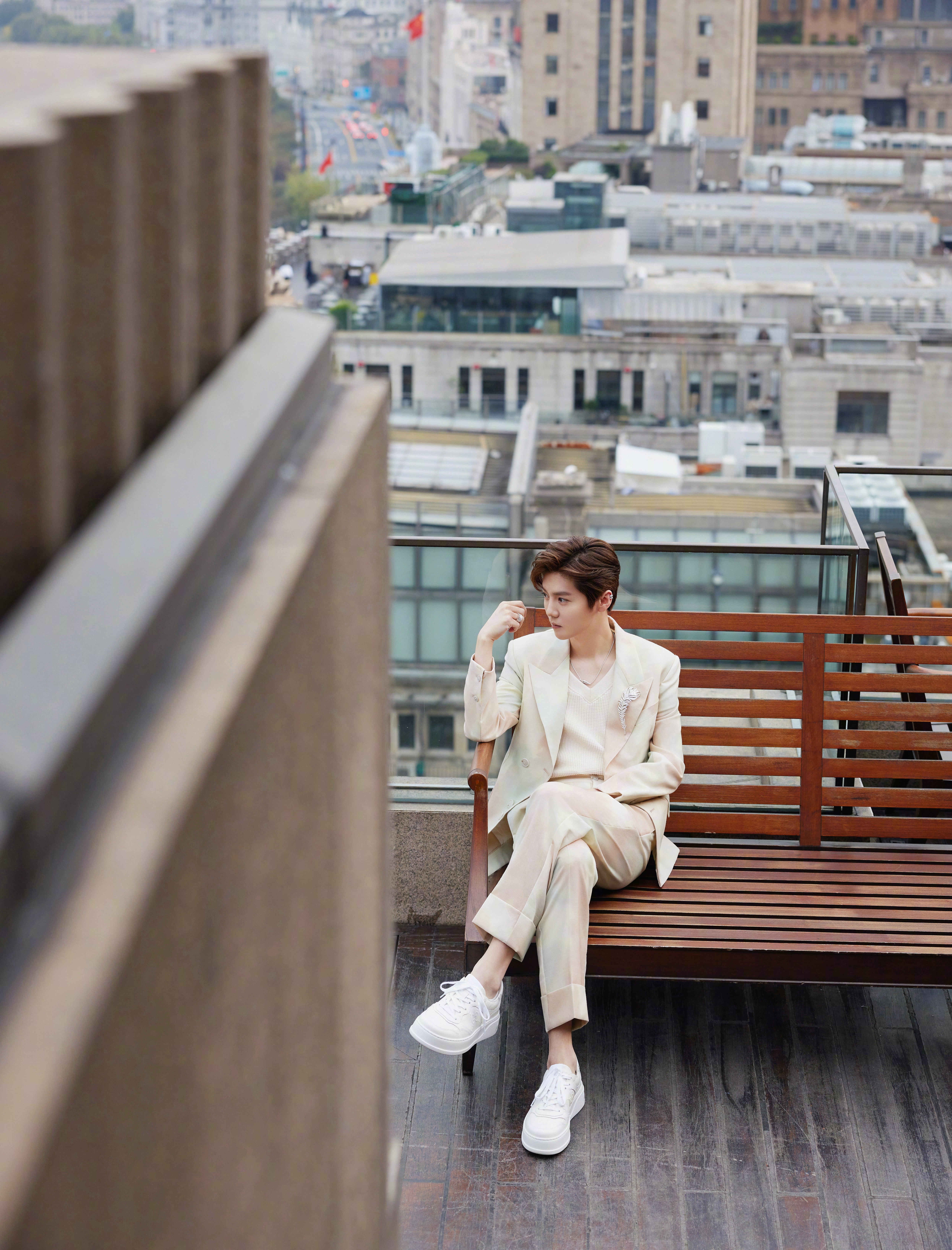 鹿晗 | 俊逸翩翩