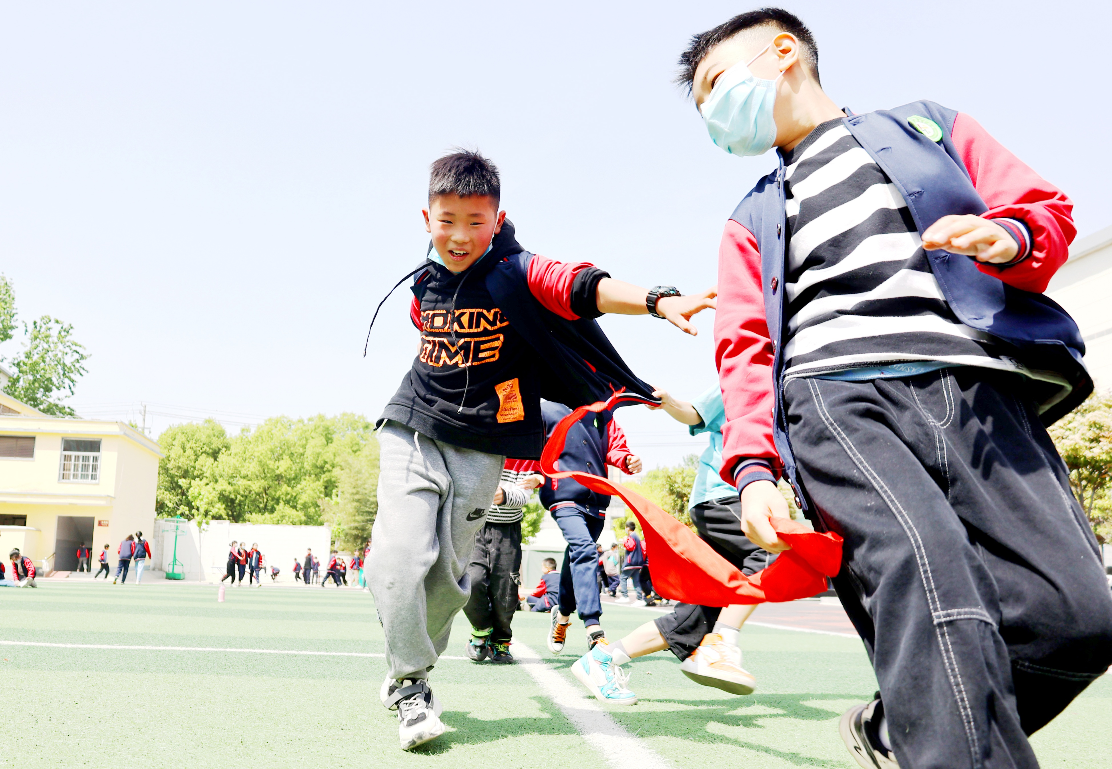 河南泌陽(yáng)：中小學(xué)全面復(fù)課現(xiàn)場(chǎng)