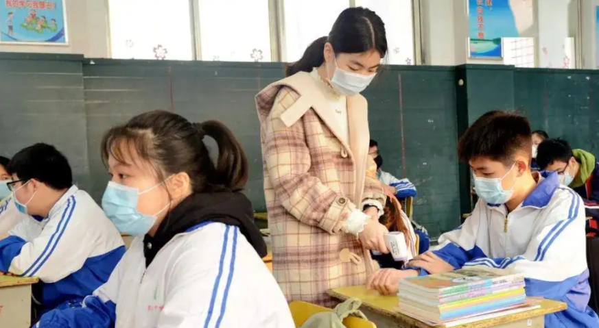 高考分数和模拟考分数差多少？学霸的答案很中肯，考生可以放心了