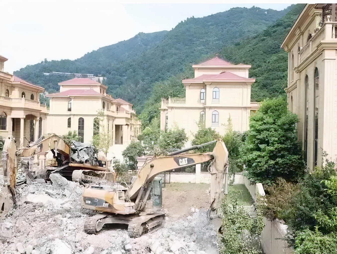 什么是违章建筑,
