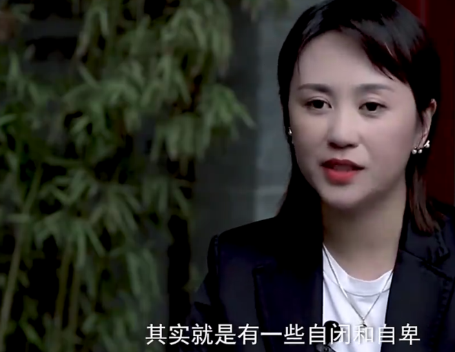 喜剧的内核是悲剧？揭秘“千场女王”马丽光鲜亮丽背后的心酸故事