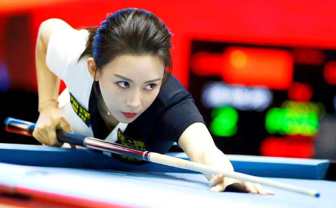 "九球天后"潘晓婷:40岁身价8亿,父亲才是她婚姻路上的绊脚石