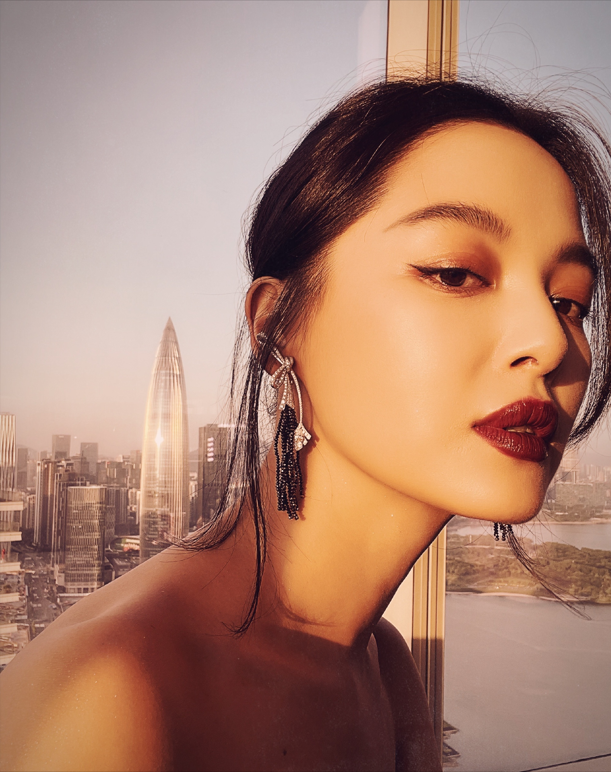 不是所有厚嘴唇都是香肠嘴!这5位女星嘴唇厚又性感,很有风韵