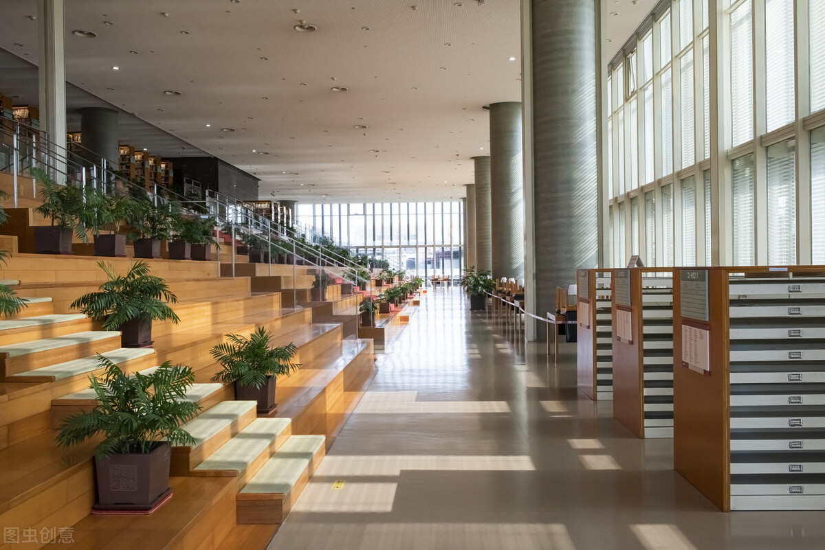 做四年的会计转行到新媒体编辑，再到编辑部主任，我都经历了什么