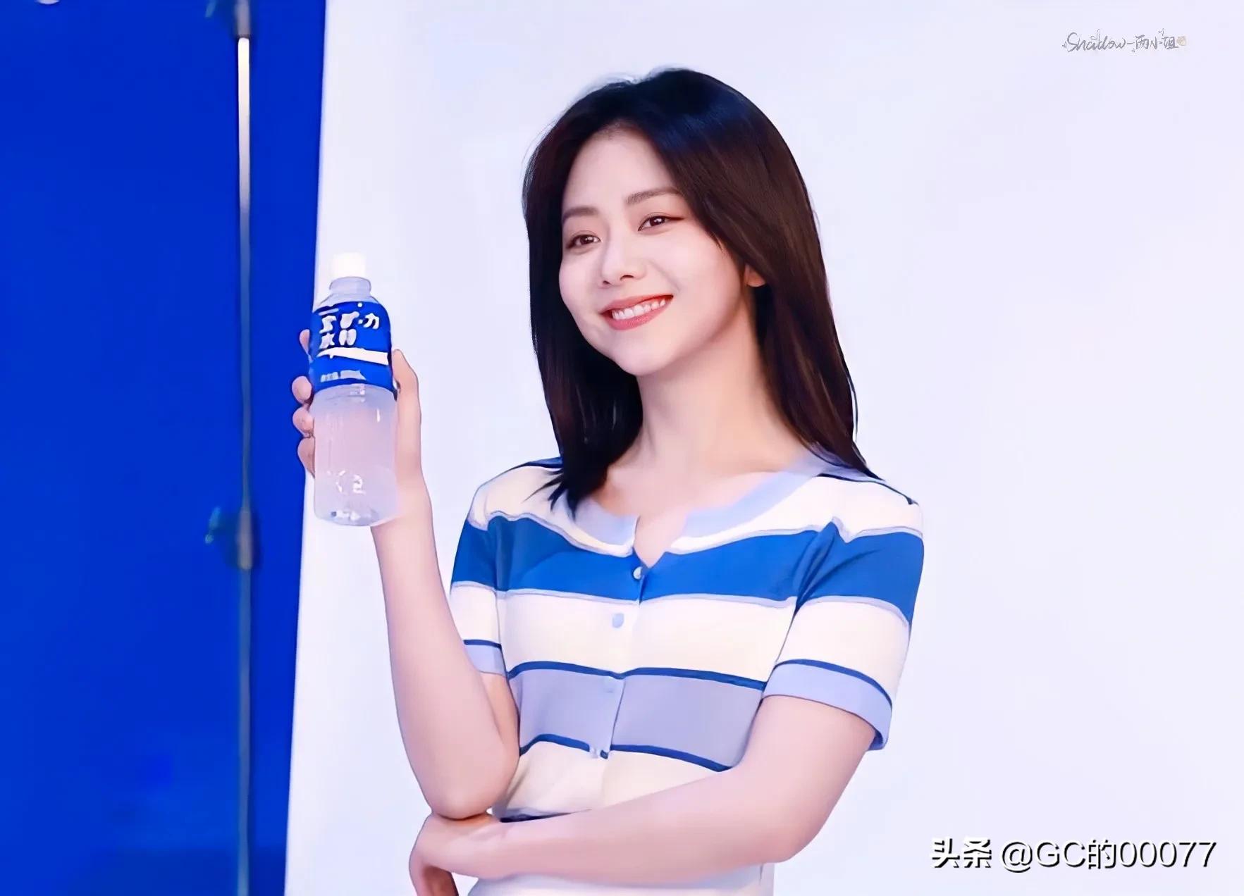 明星图片谭松韵