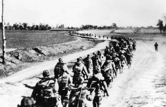 ���ֱ�����������ʷ��ë��ϯ�Ƹ�����������ȳ������ж����Ϊ