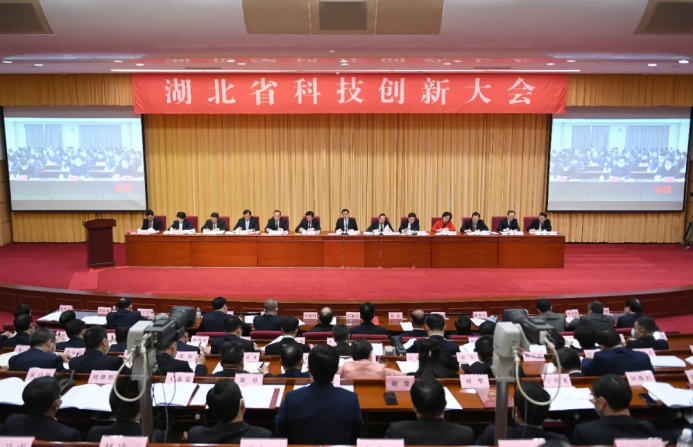 勇夺全运会金牌！新增全球前1%学科！2021年，湖北这所高校“交出”最强成绩单