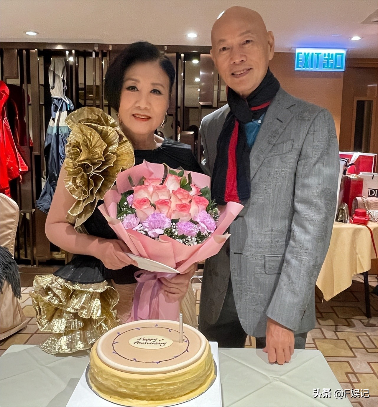 汪明荃曝与罗家英分隔两地会挂念 出差期间每天都和老公通电话