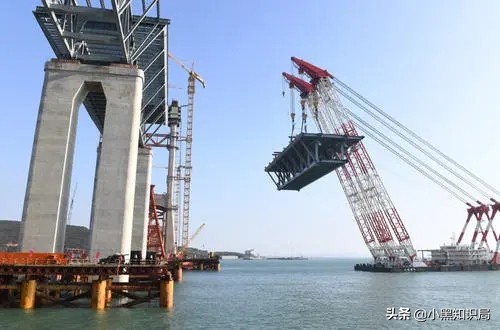 2013年，中国斥资147亿，派出4万人奔赴台湾海峡，建设平潭大桥
