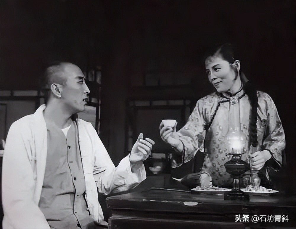 情路坎坷的舒绣文，病危无人照顾，临终前将八万存款全交党费