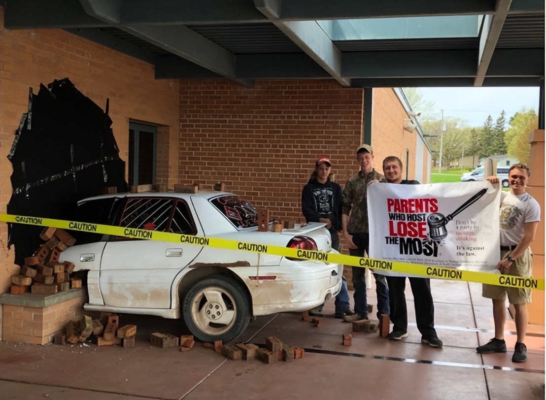 5月1号起，没考驾照的朋友都笑了，驾照可以自学直考，省时又省钱