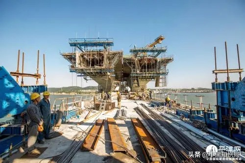 2013年，中国斥资147亿，派出4万人奔赴台湾海峡，建设平潭大桥