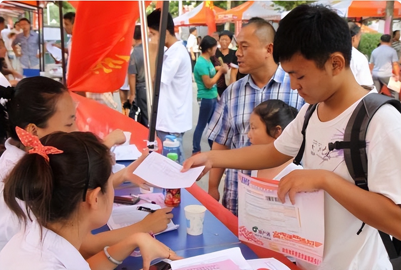 为什么叫985大学（怪不得学生都想进985）