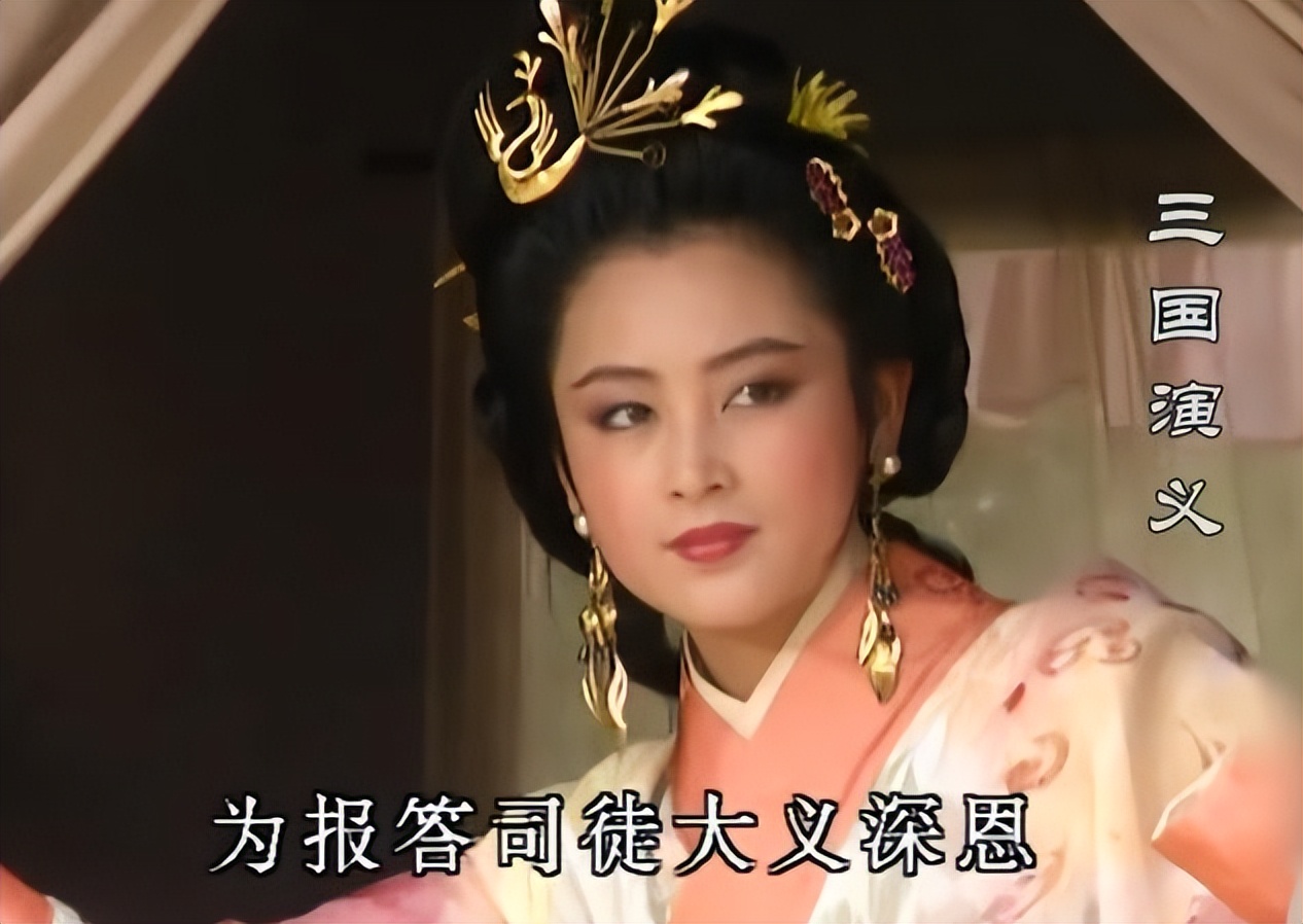 12版貂蝉对比：有人柔弱妩媚，有人彪悍到差点干掉董卓统一三国