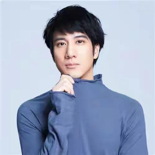 李靓蕾深夜发文痛斥王力宏6宗罪：他出轨坚决要离婚，不管孩子