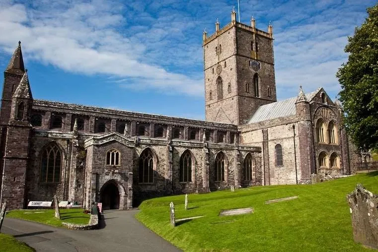 利好！中山大学废除大类招生！多校有扩招！这所211，本科线可报