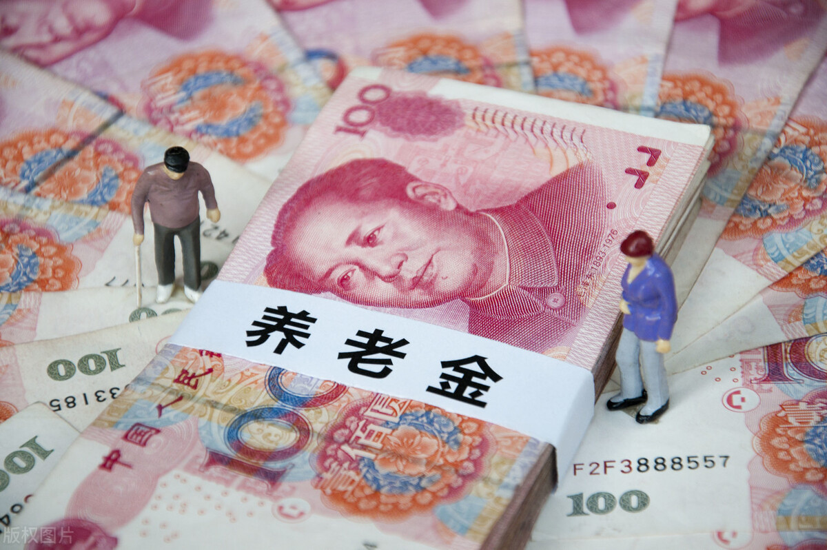 2022年女性职工退休年龄是多少岁？