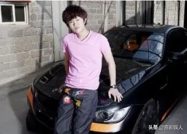 同样是老来得子，金士杰拼命拍戏不敢老，刘德华安享天伦之乐