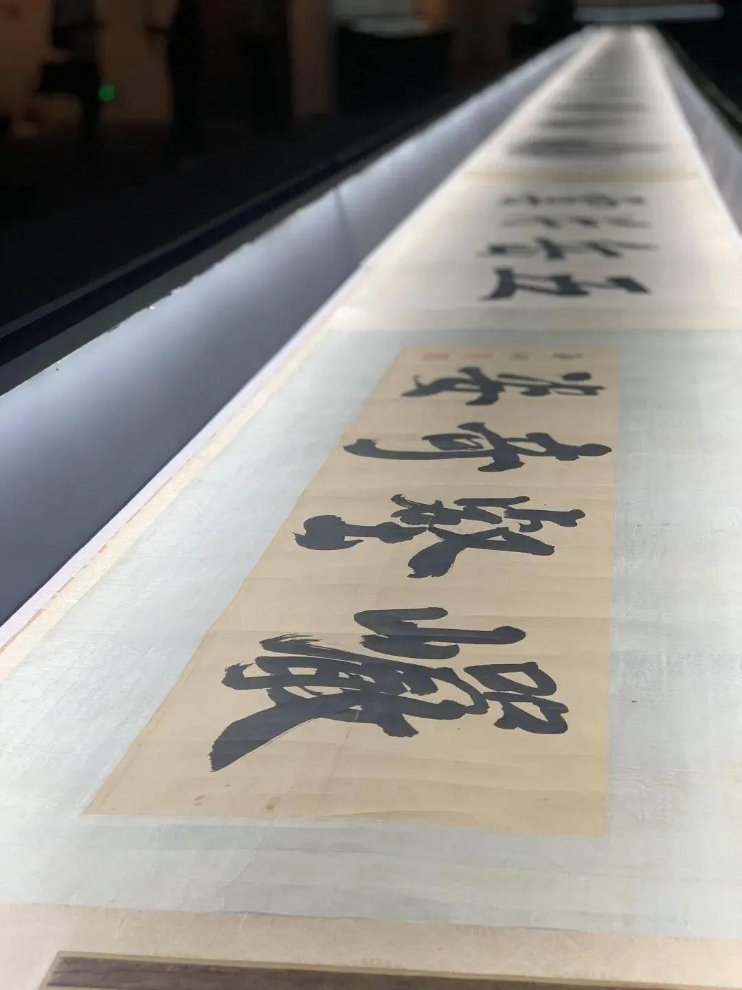 全球最贵中国艺术品《十面灵璧图卷》