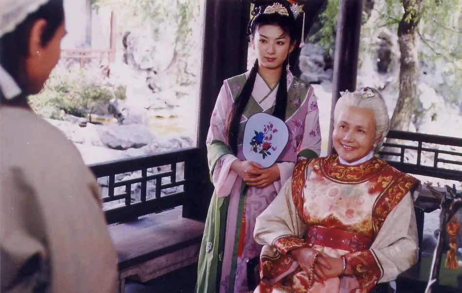 《新上错花轿嫁对郎》杀青！田曦薇演李玉湖，杜冰雁人选颜值不俗