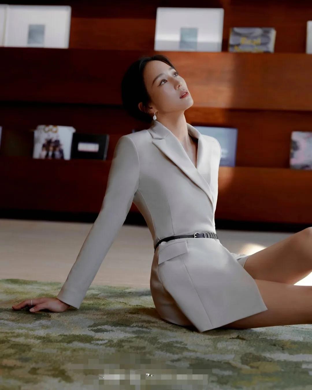 张钧甯，说不出那美，总之很美