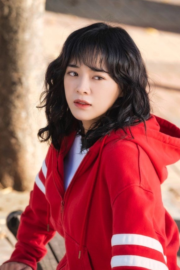 6位「第一部电视剧就演主角」的韩星