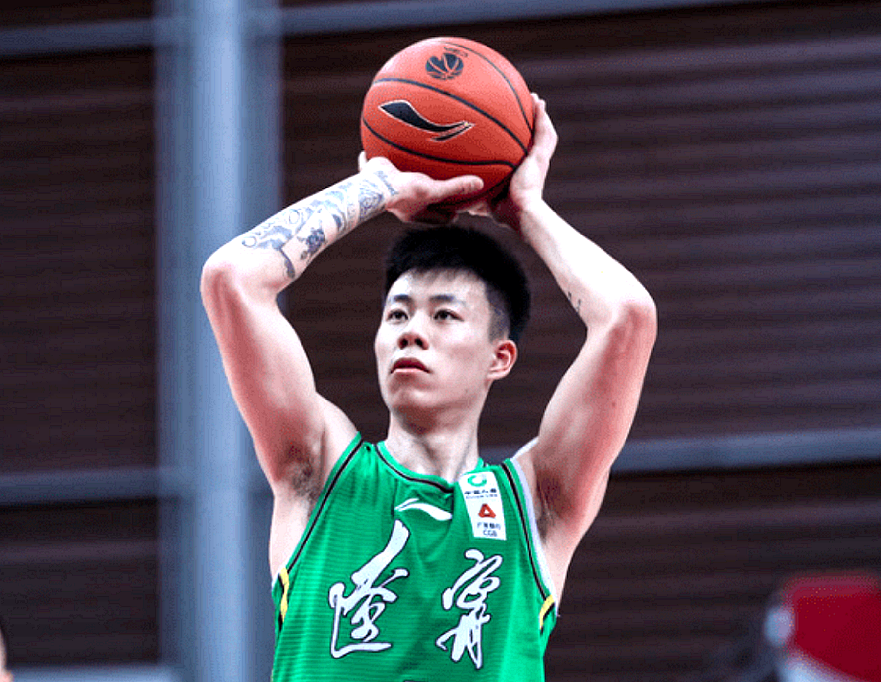 为什么nba生存困难(国内球员为何在NBA难以立足？NBA的球探报告，一下就戳中要害)