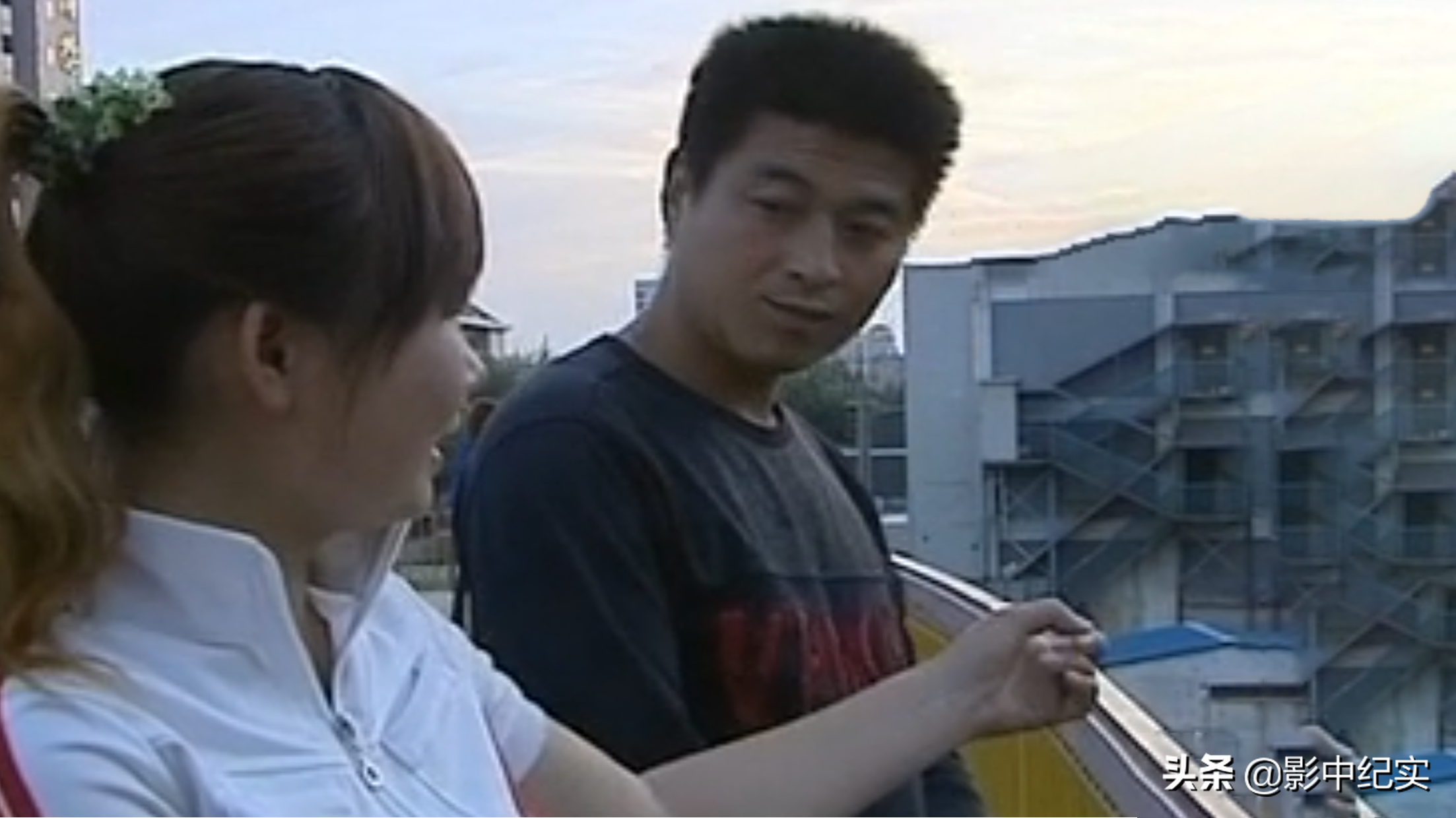 女大学生放弃年薪40万的工作，与野猪同吃同住，10年后年入上亿