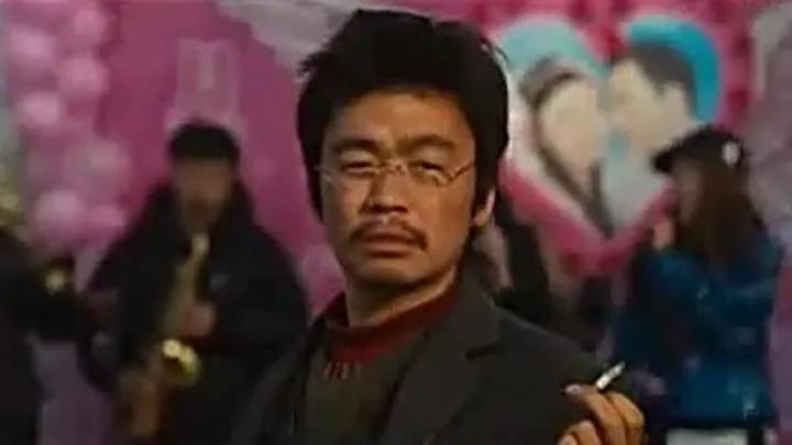 “王宝弱”与“树根”PK扮演“树先生”，是致敬经典还是故意扮丑