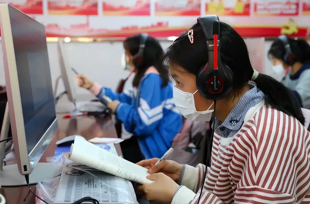 寒假刚结束暑假就来了，个别高校下发通知，大学生将迎来超长暑假