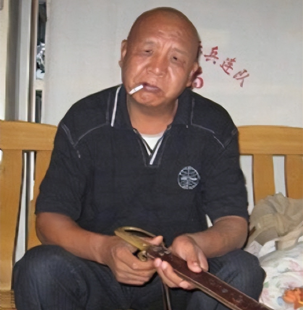 1,马小明:饰演"宋老虎"