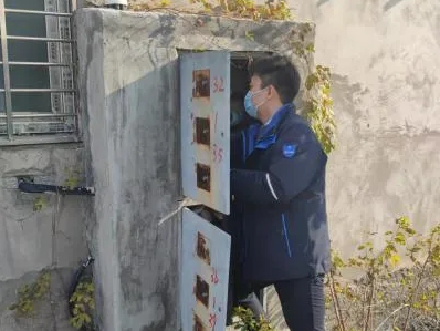 寒潮来袭，荆门市防寒保供未“雪”绸缪，供水设施添“新衣”