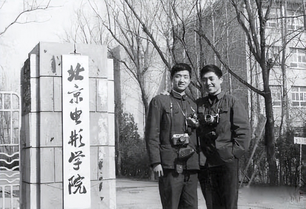 凤凰男多可怕？不想为别人而活的张艺谋，却将肖华的人生活成悲剧