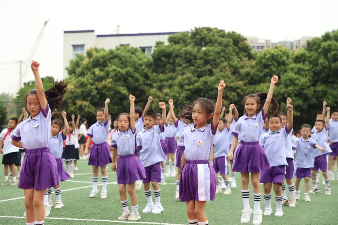 煎茶小学举行“七彩童年，精彩无限”六一庆祝活动暨校园艺术节