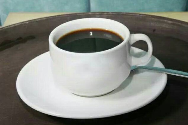 犯胃病除了吃药还能怎么办？三分治，七分养，记住“1勤2宜3忌”