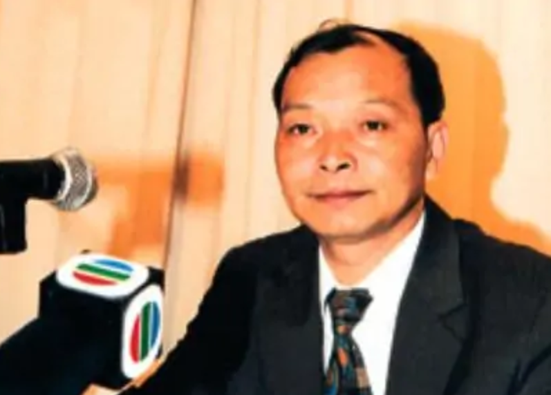 稀土大王：沉迷赌博败光百亿家产，儿子生活奢侈一顿饭花费41万