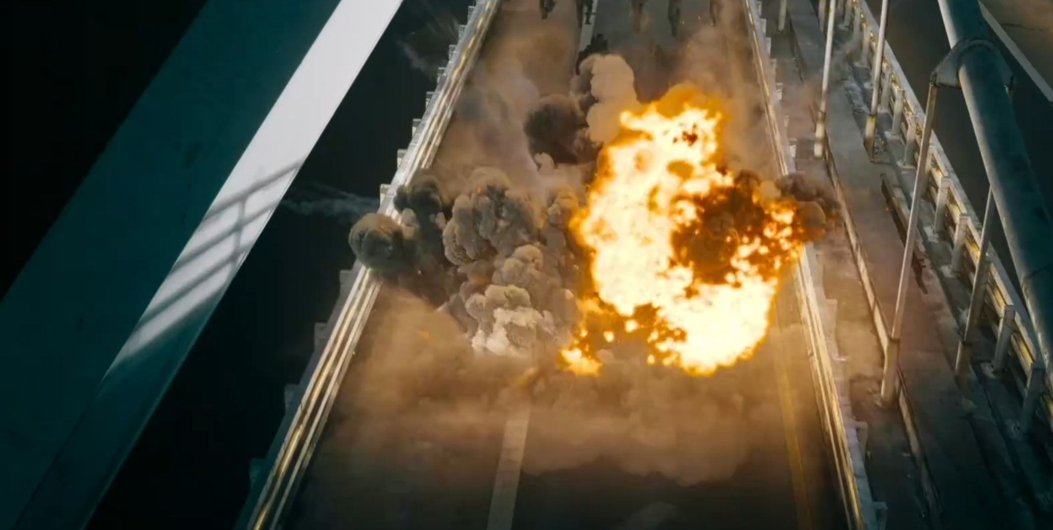 不演《战狼3》，余男先带来一部新片，26天拍完，于荣光演大反派