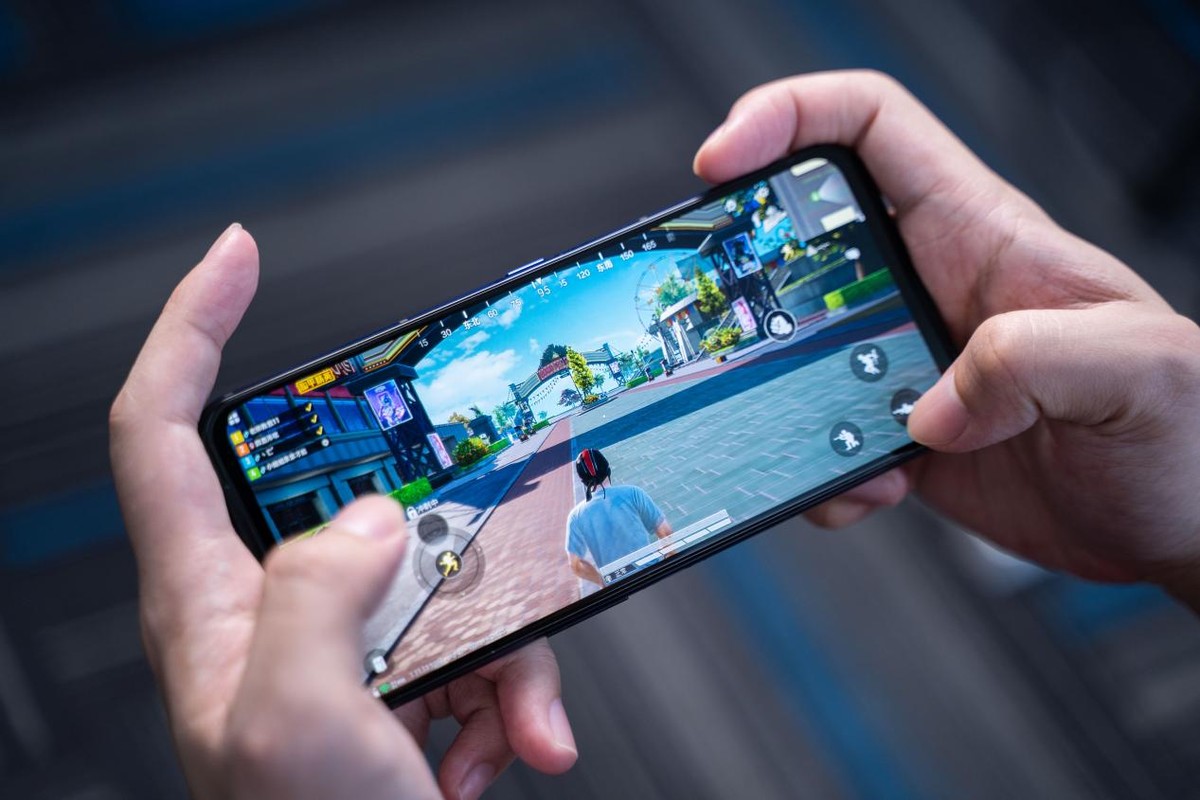 联想有苦说不出，16G+256G+5600mAh新机再降400