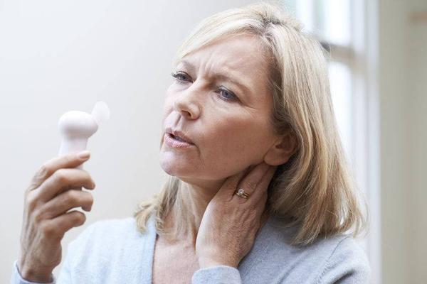 女性绝经越晚越好？医生：错！只有在这个年龄段内才是健康表现