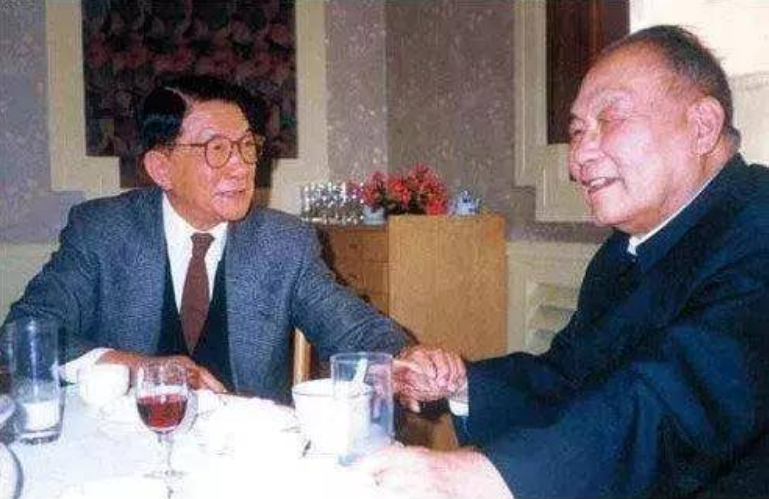 1972年尼克松访华，熊向晖一个问题难倒基辛格，周恩来：值得表扬